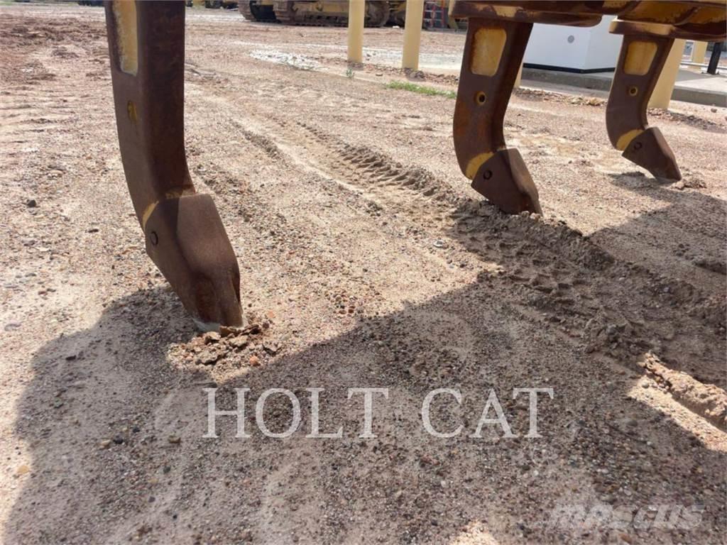 CAT D6 XEVP Pásové dozéry