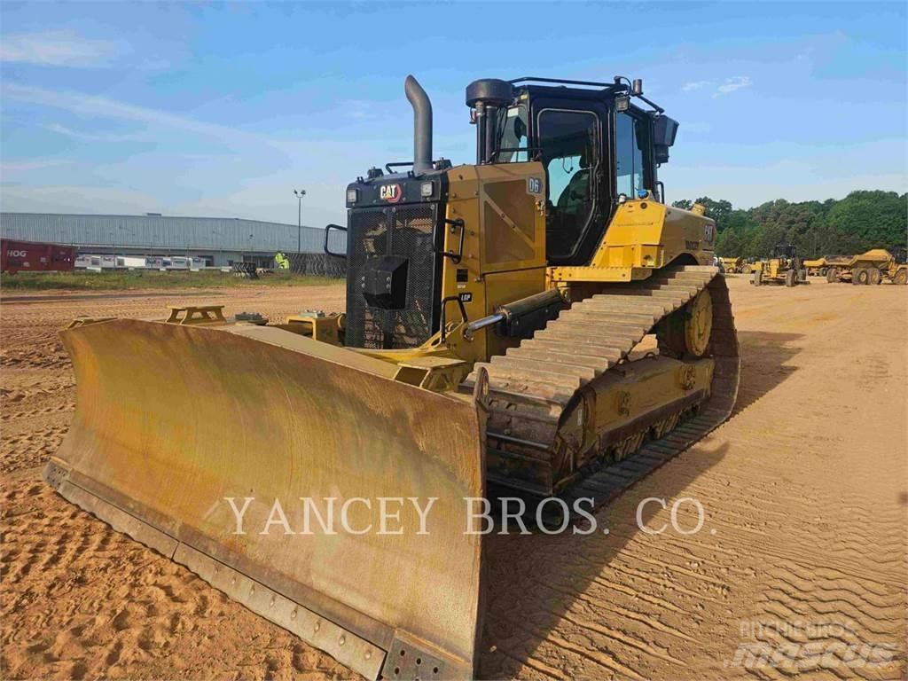 CAT D620VP Pásové dozéry