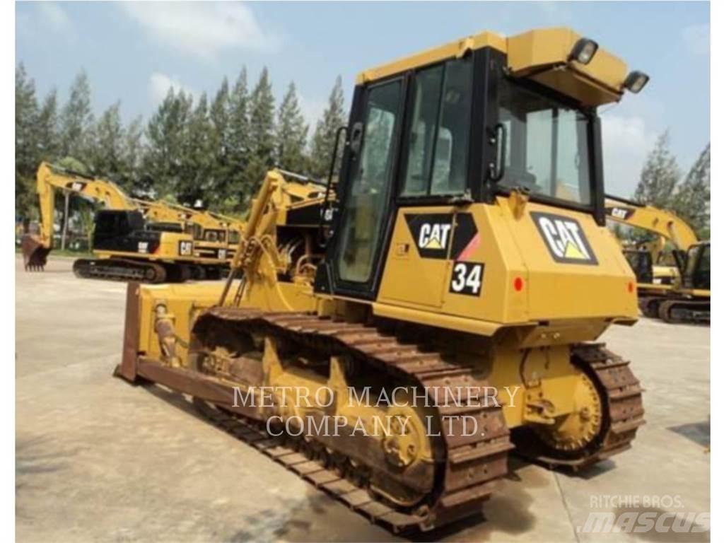 CAT D6G Pásové dozéry