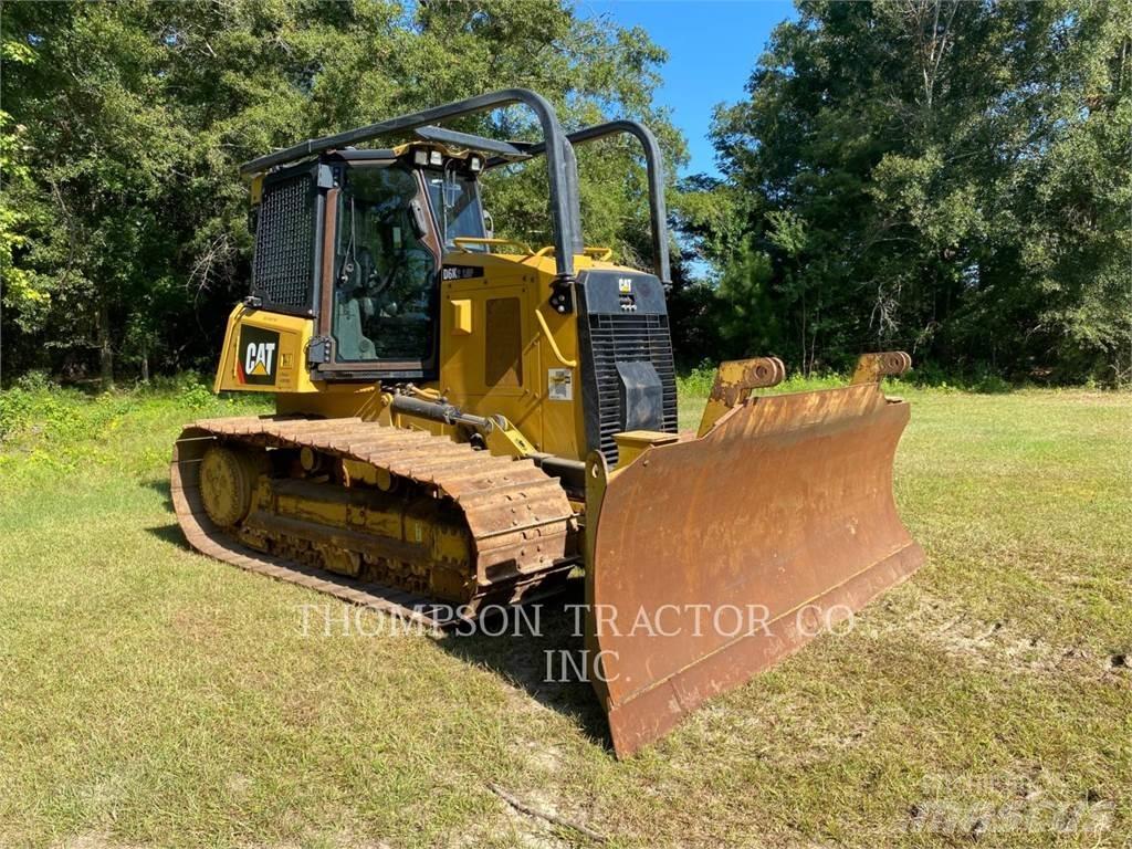 CAT D6K2 Pásové dozéry