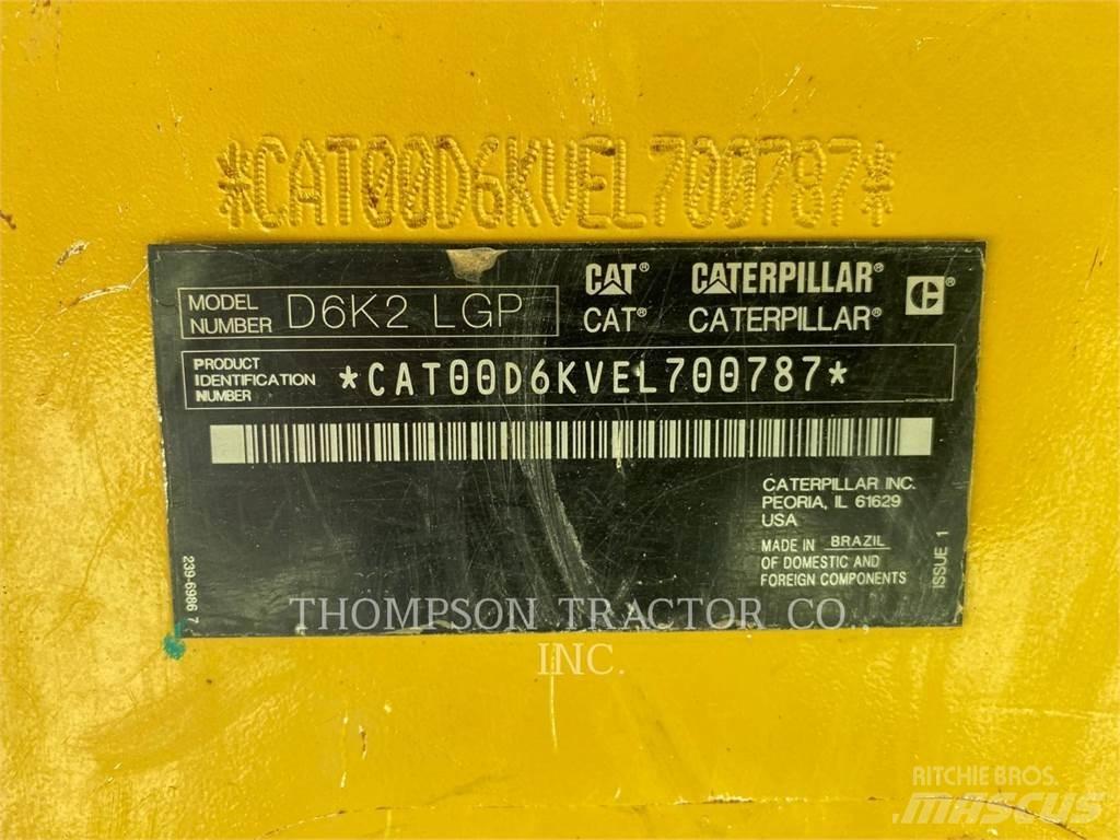 CAT D6K2 Pásové dozéry