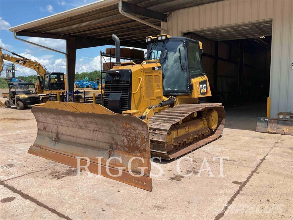 CAT D6K2LGP Pásové dozéry