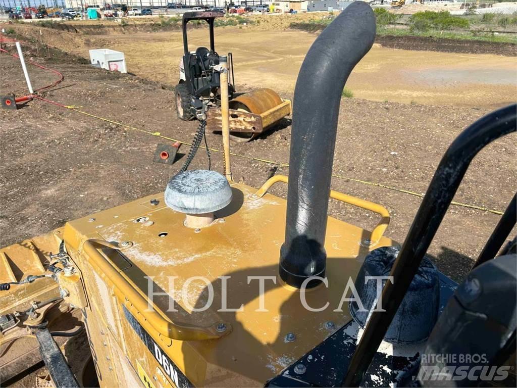 CAT D6N Pásové dozéry