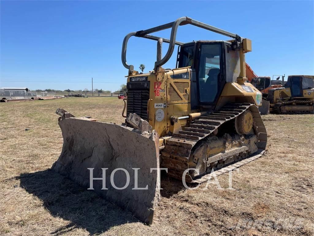 CAT D6N Pásové dozéry