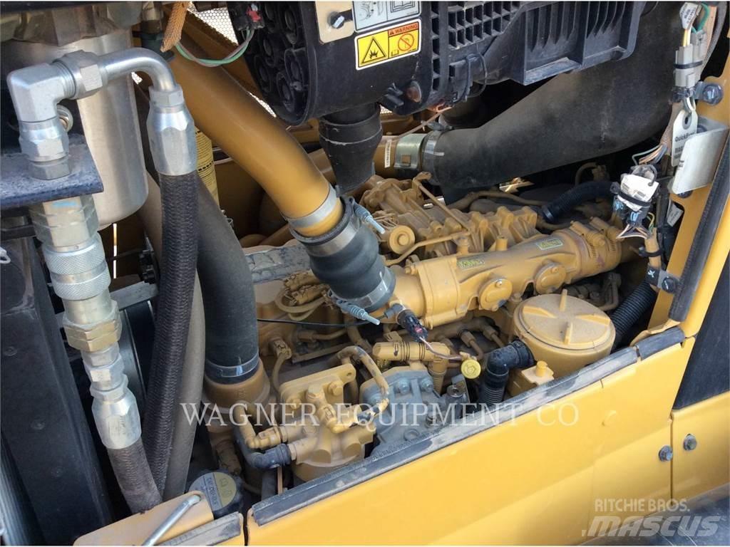 CAT D6N LGP PL Pásové dozéry