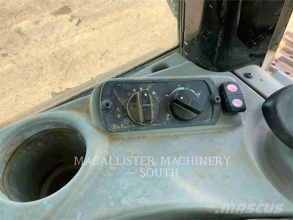 CAT D6NLGP Pásové dozéry