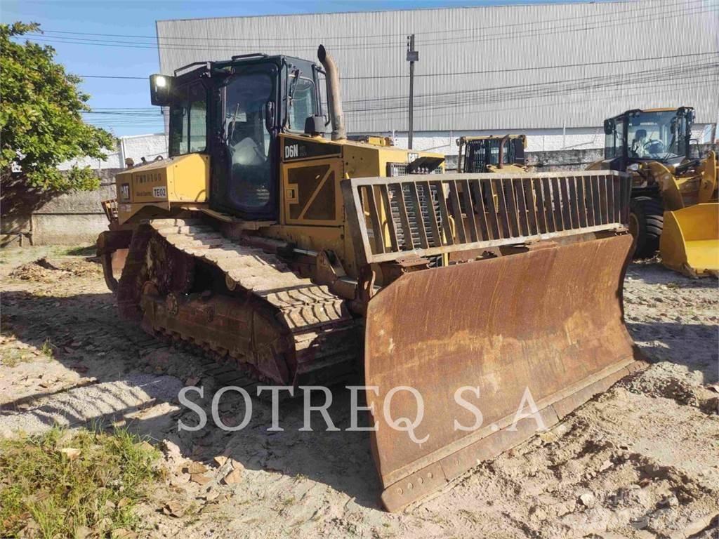 CAT D6NXL Pásové dozéry