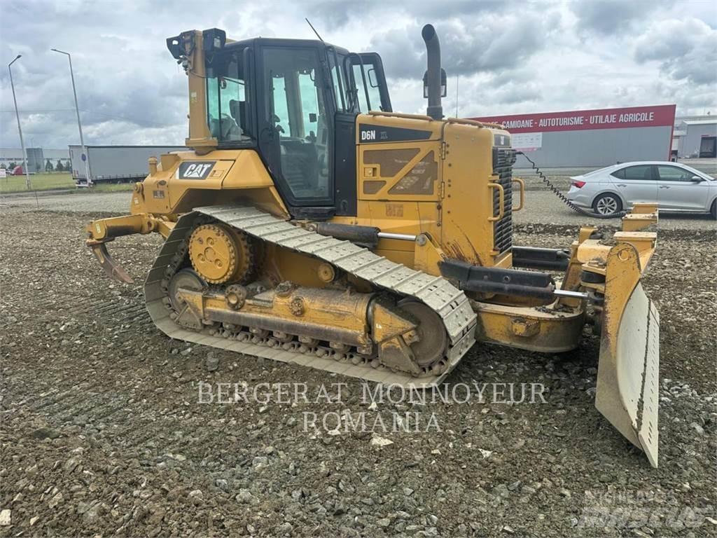 CAT D6NXL Pásové dozéry