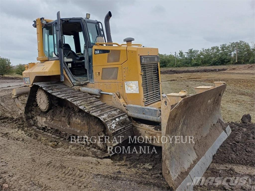 CAT D6NXL Pásové dozéry