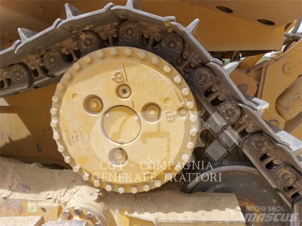 CAT D6R Pásové dozéry