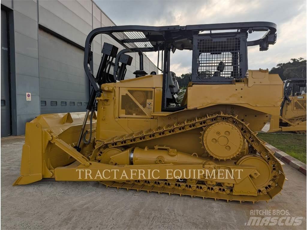 CAT D6R2 Pásové dozéry