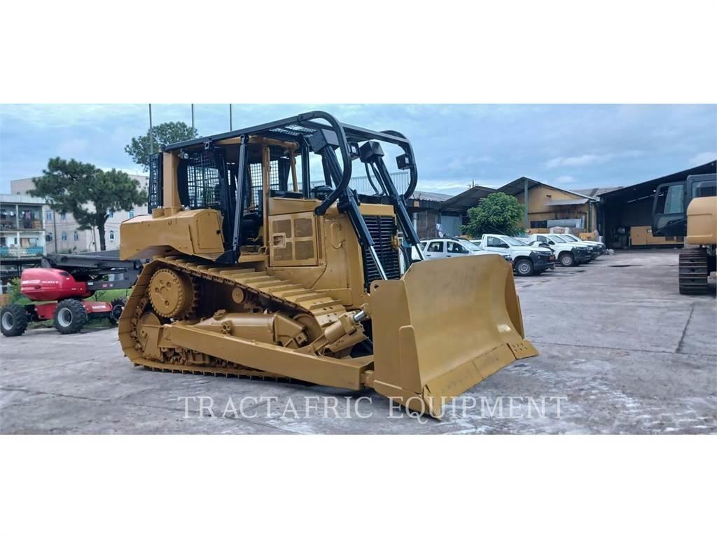 CAT D6RXL Pásové dozéry
