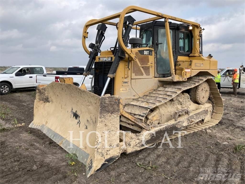 CAT D6T Pásové dozéry