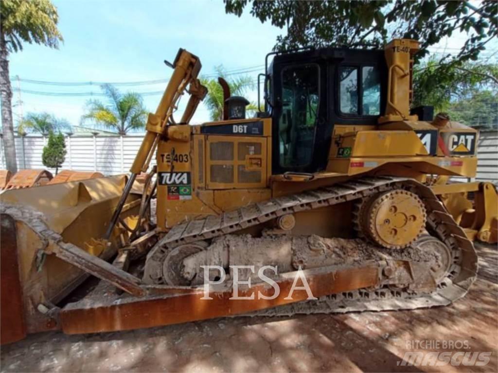 CAT D6T Pásové dozéry