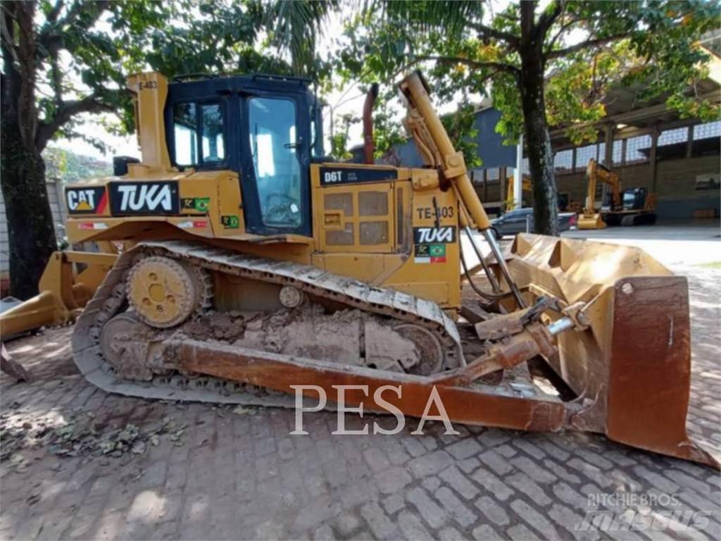 CAT D6T Pásové dozéry