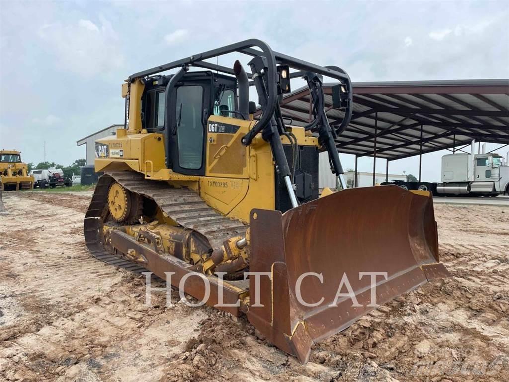 CAT D6T Pásové dozéry