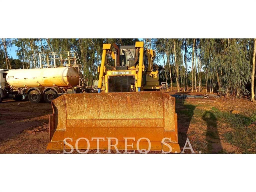 CAT D6T Pásové dozéry