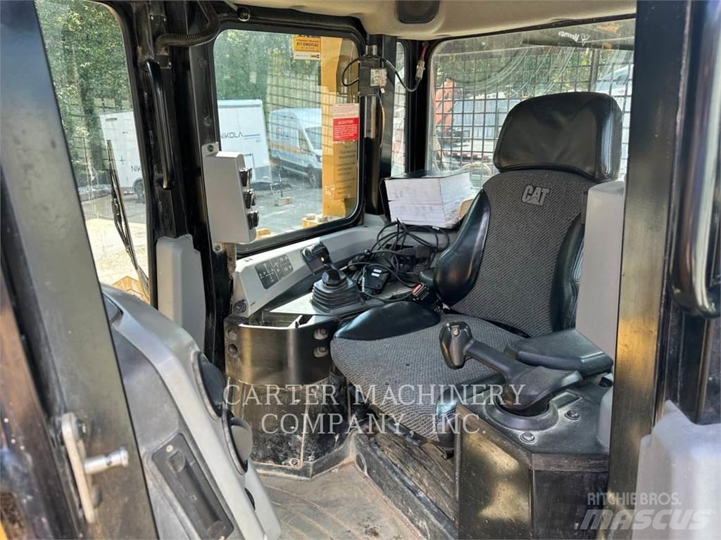 CAT D6T Pásové dozéry