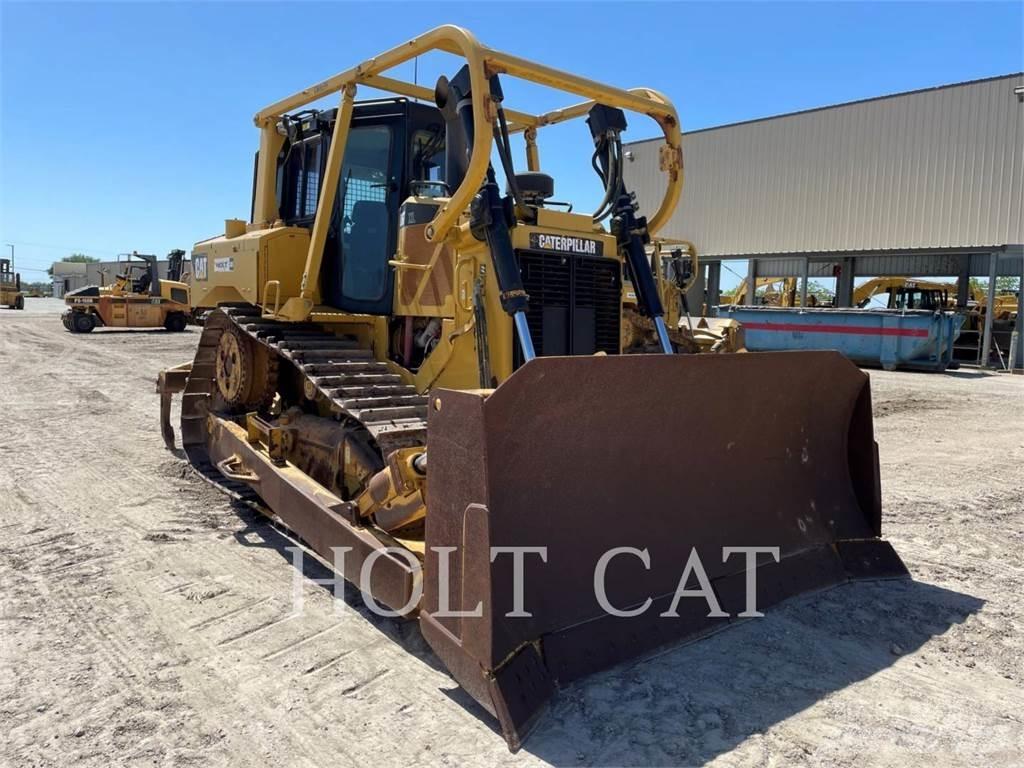 CAT D6T Pásové dozéry