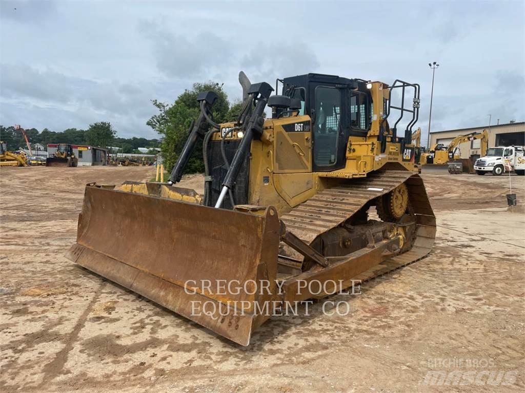 CAT D6T Pásové dozéry