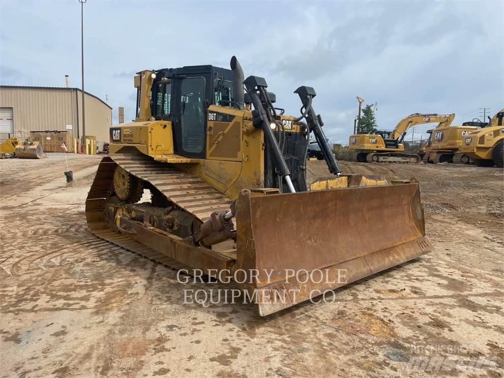 CAT D6T Pásové dozéry