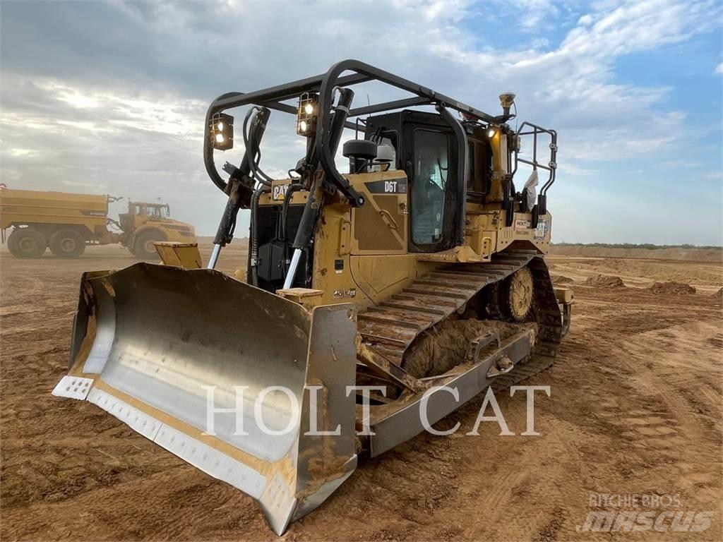 CAT D6T Pásové dozéry