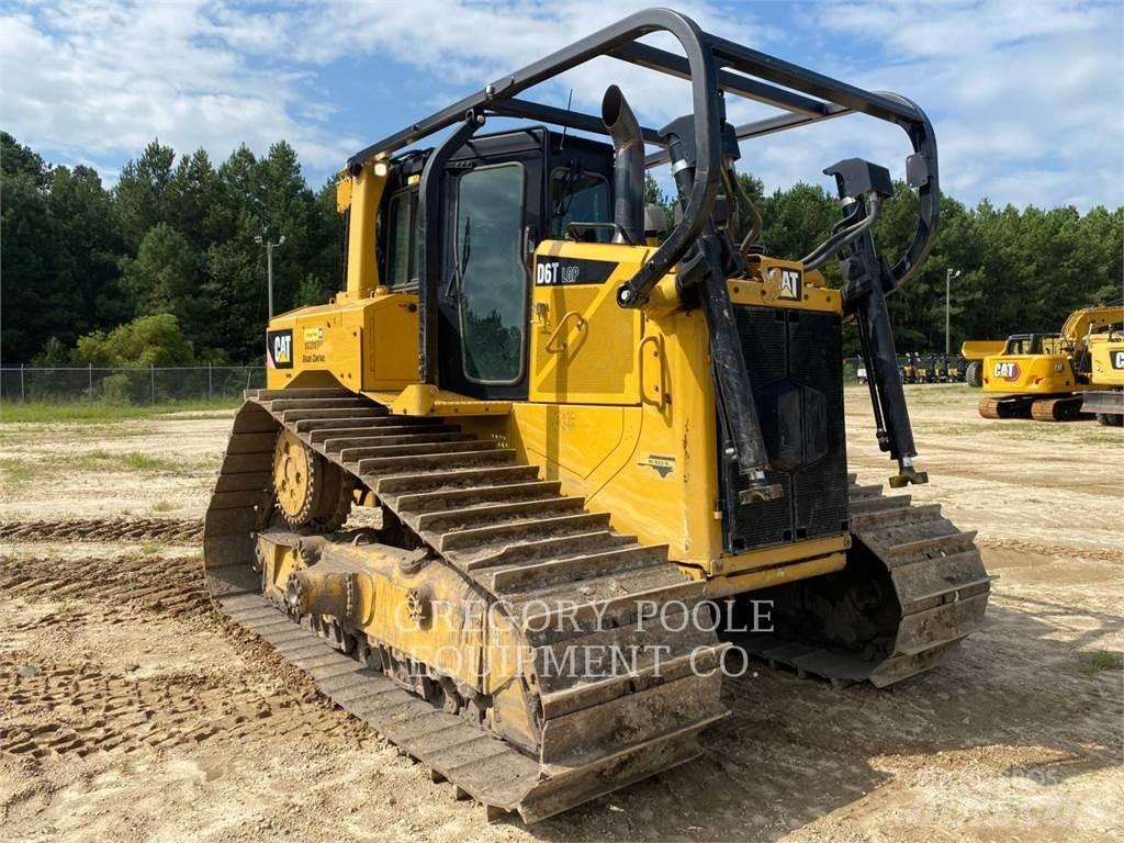 CAT D6T Pásové dozéry