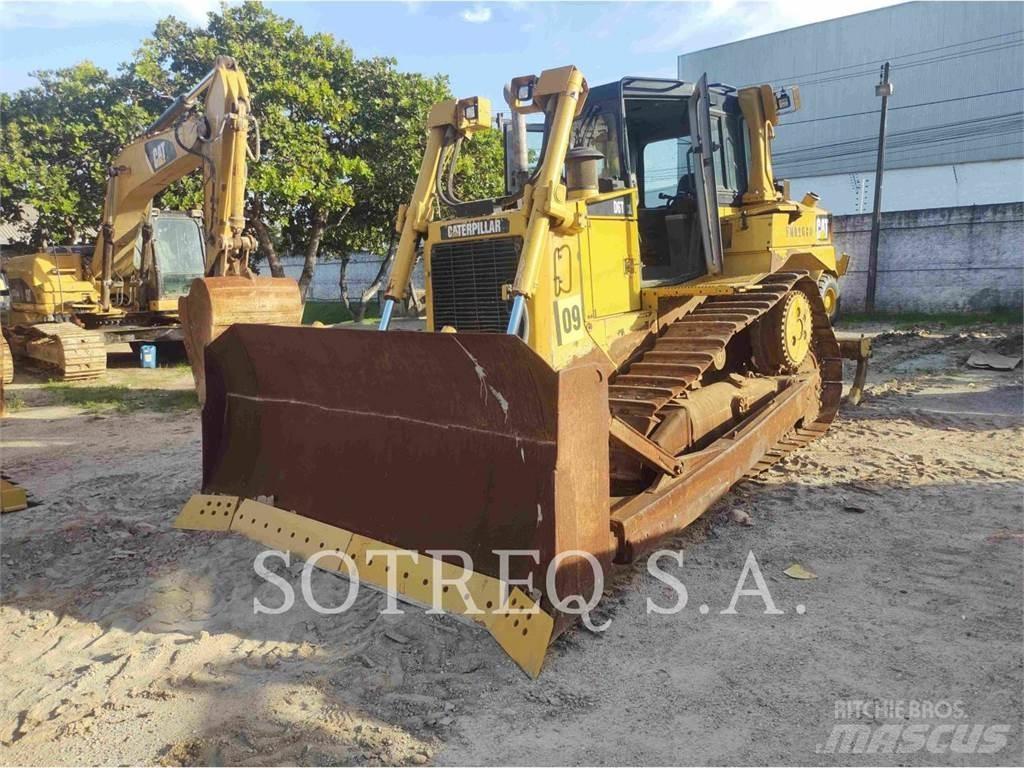 CAT D6T Pásové dozéry