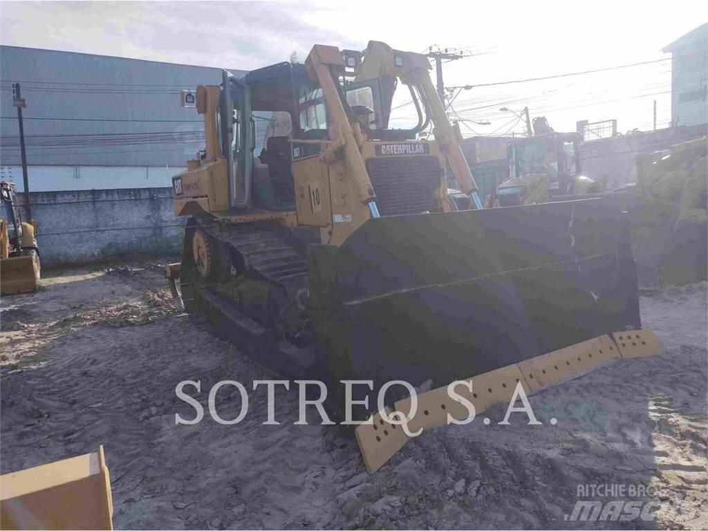 CAT D6T Pásové dozéry