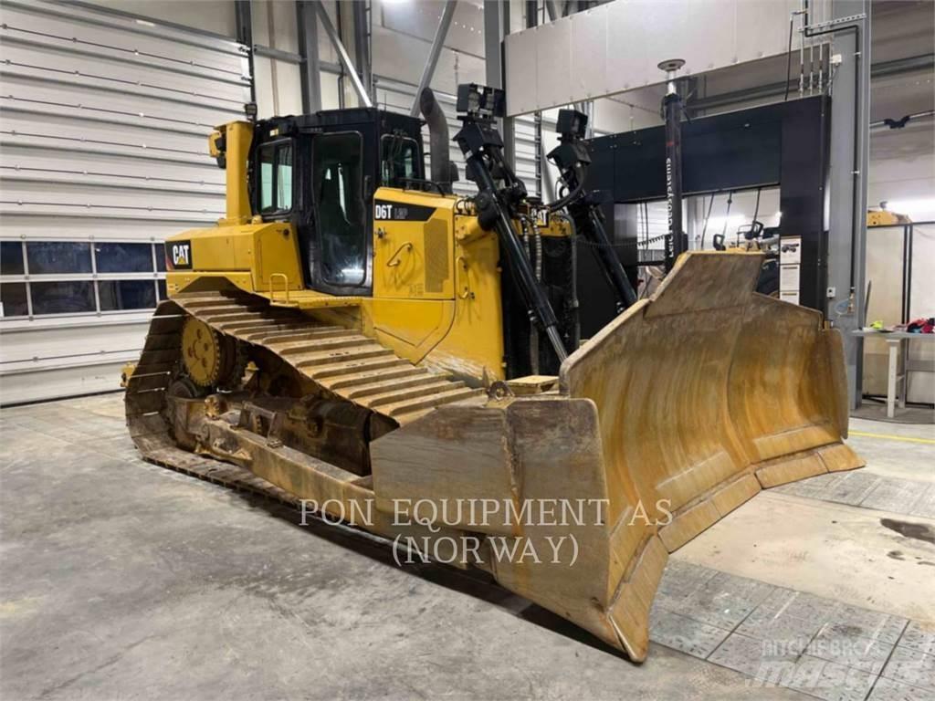CAT D6T Pásové dozéry