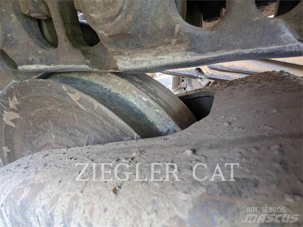 CAT D6T Pásové dozéry
