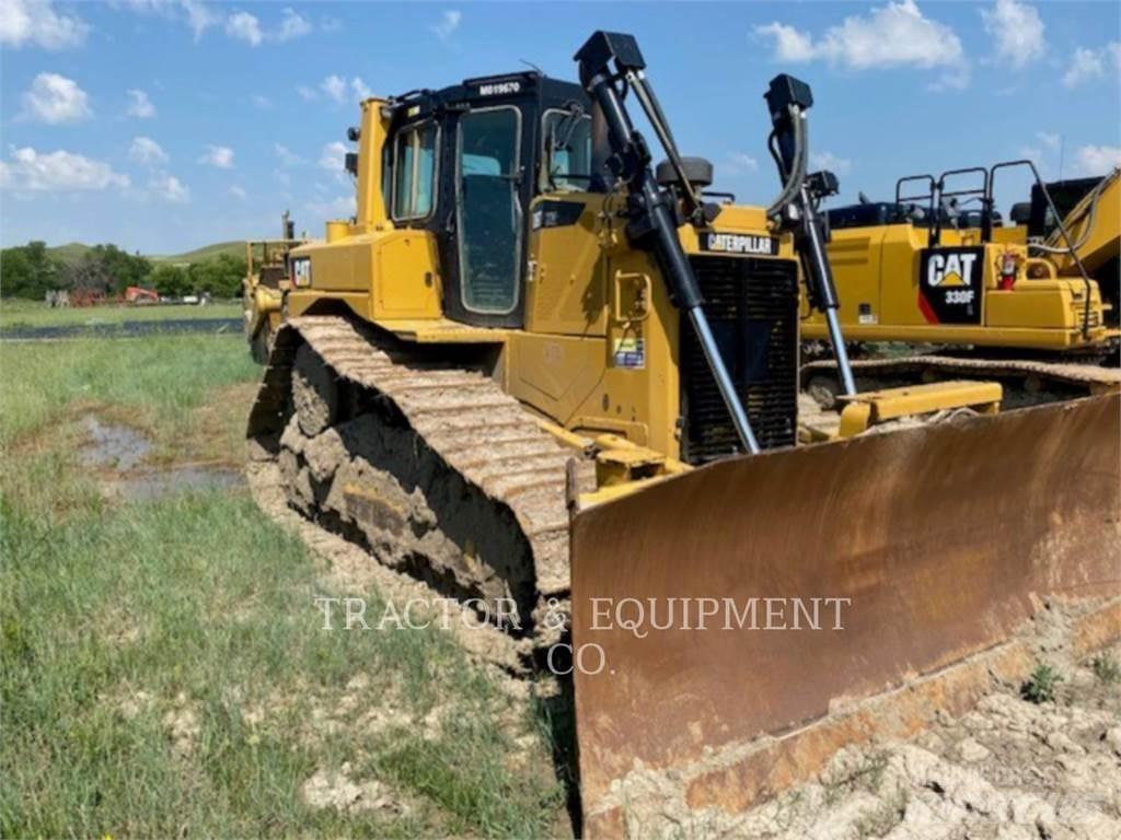 CAT D6T Pásové dozéry