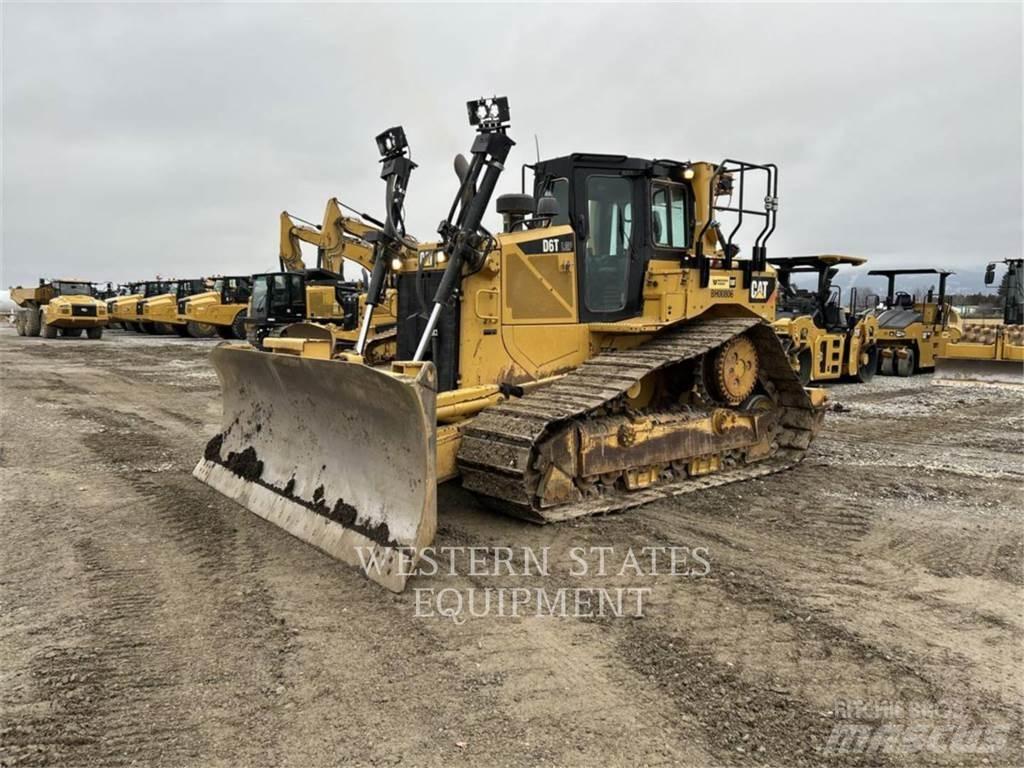 CAT D6T Pásové dozéry