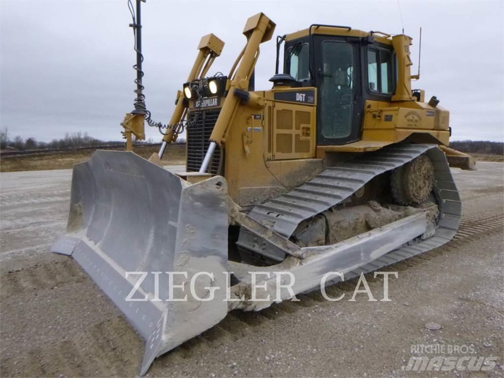 CAT D6T Pásové dozéry