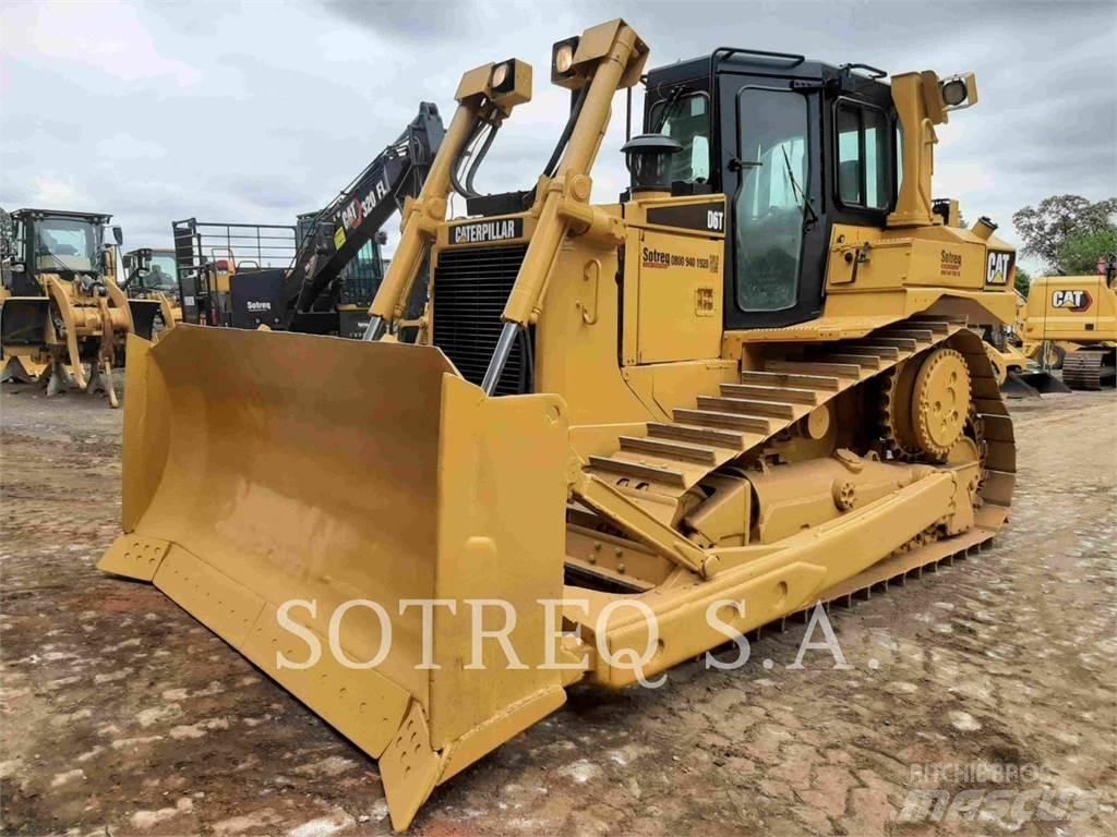 CAT D6T Pásové dozéry
