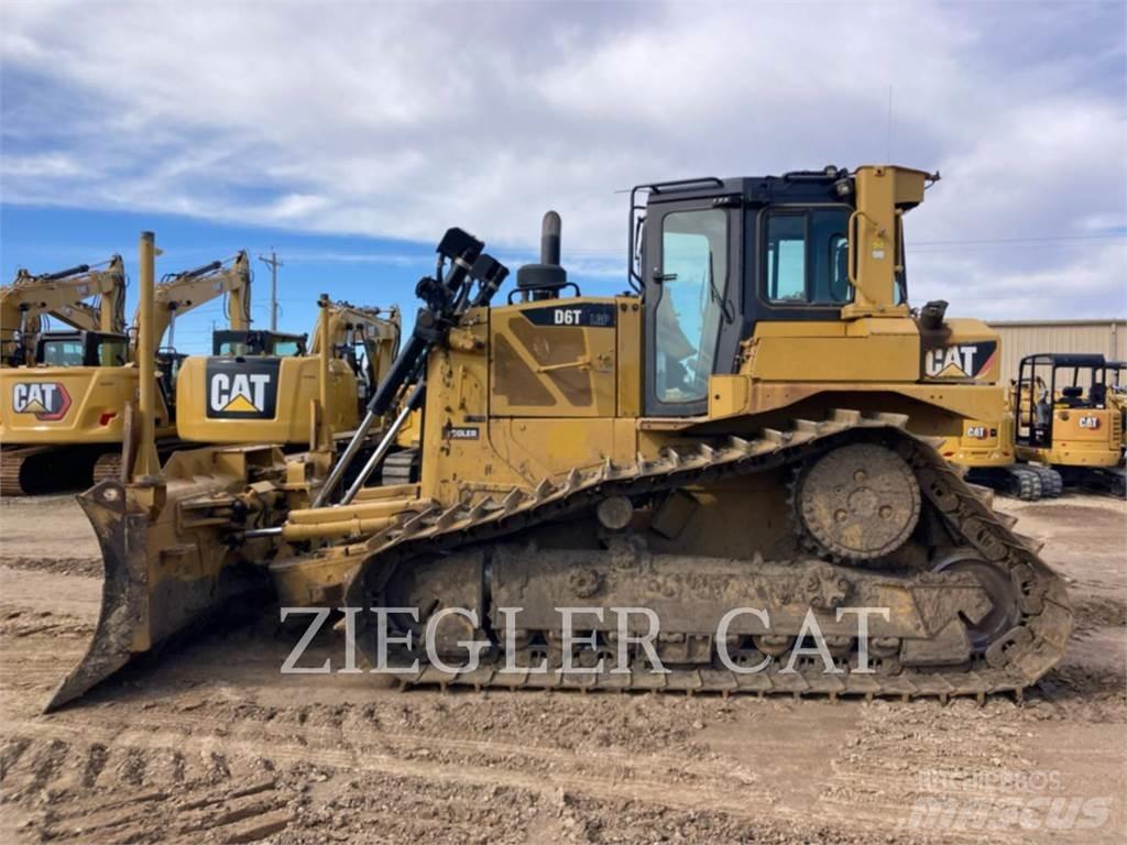 CAT D6T Pásové dozéry