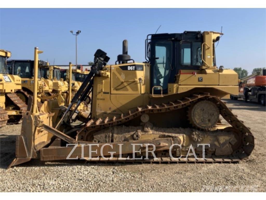 CAT D6T Pásové dozéry