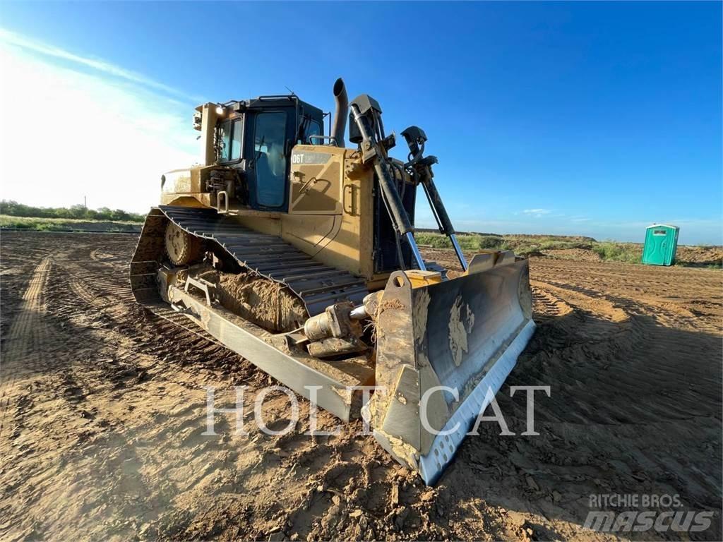 CAT D6T Pásové dozéry