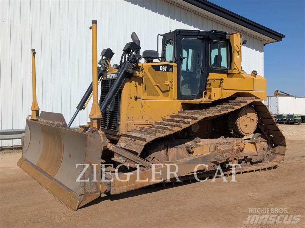 CAT D6T Pásové dozéry