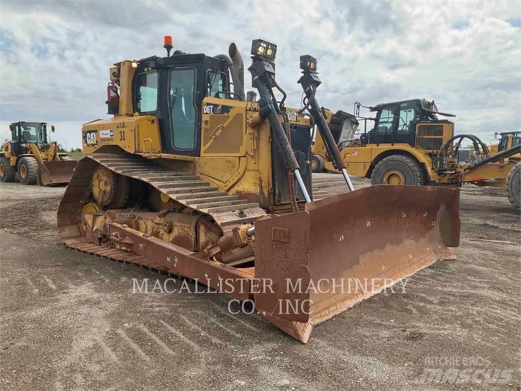 CAT D6T Pásové dozéry