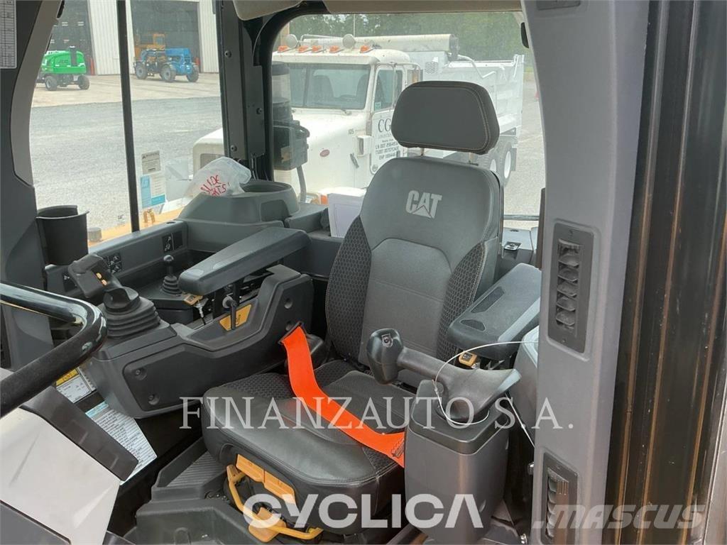 CAT D6T Pásové dozéry