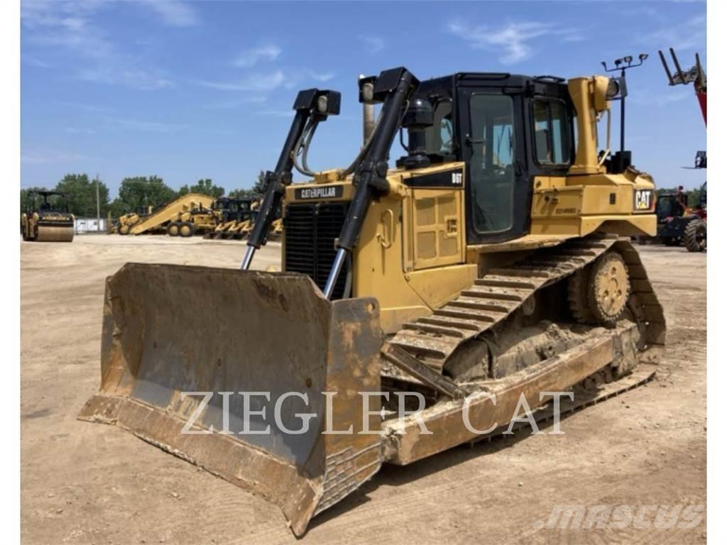CAT D6T Pásové dozéry