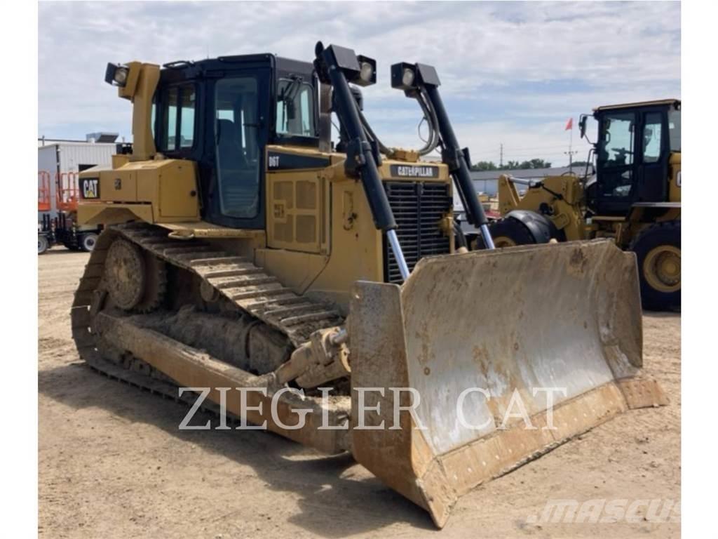 CAT D6T Pásové dozéry