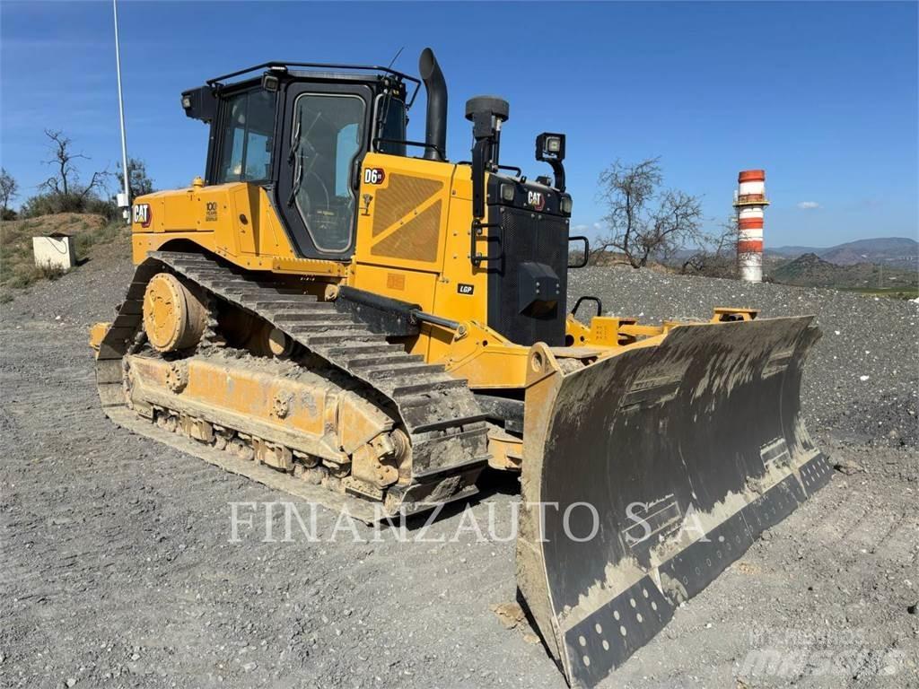 CAT D6T Pásové dozéry