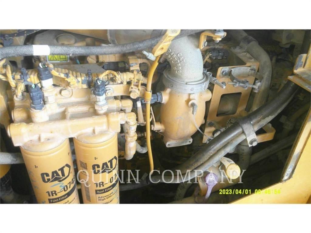 CAT D6T Pásové dozéry