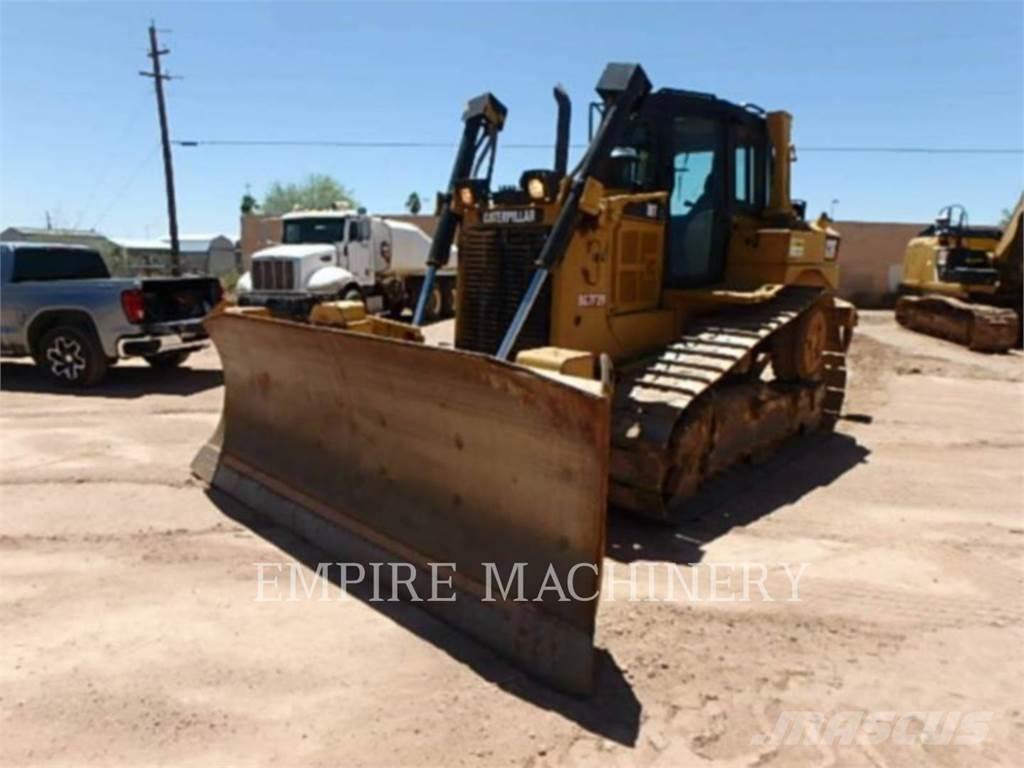 CAT D6T Pásové dozéry