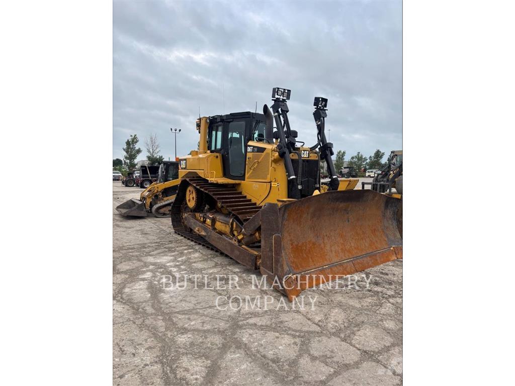 CAT D6T Pásové dozéry
