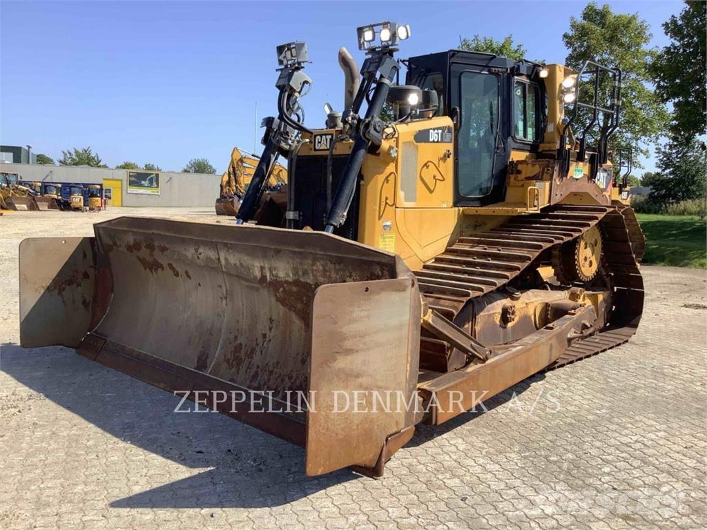 CAT D6T Pásové dozéry
