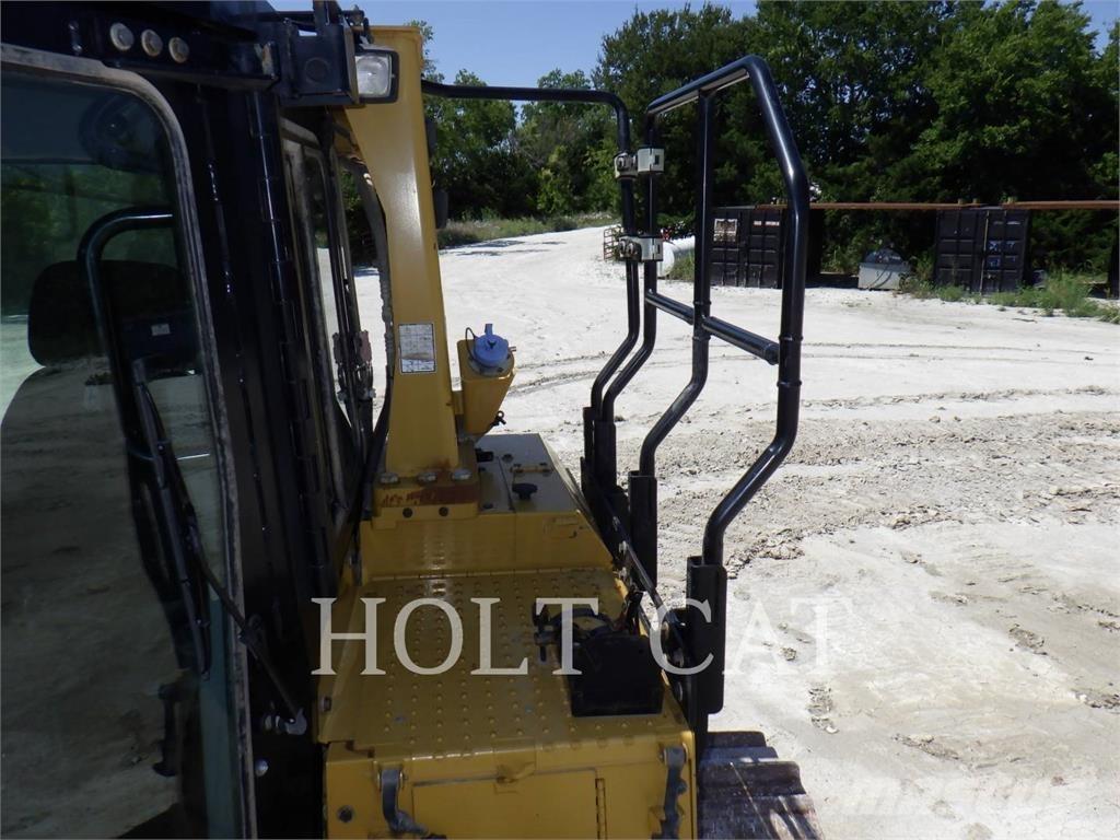 CAT D6T Pásové dozéry