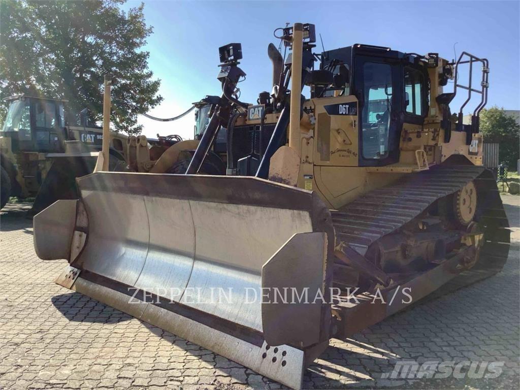 CAT D6T Pásové dozéry
